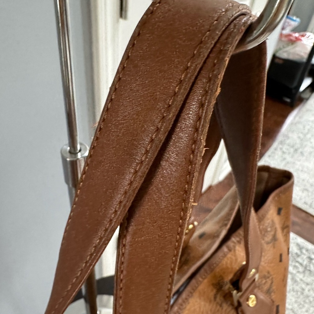 MCM Visetos Rudic Shopper Tote Cognac Orange Stripe - Authentic - Picture 5 of 13